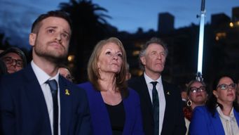 comunidad judia en uruguay se concentro en plaza trouville, tras dos anos del atentado de hamas a israel