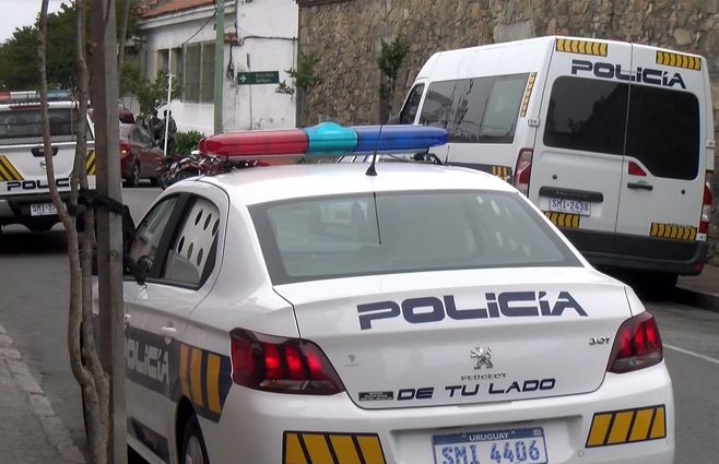 policia-patrulleros-fiscalia-maldonado