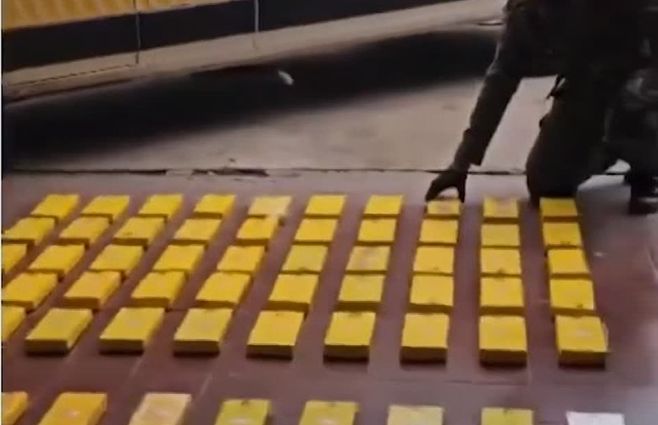 INCAUTACIÓN--COCAÍNA--ARGENTINA.jpg