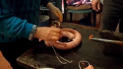 comercio que vendio chorizos a un hombre que murio tras comerlos no tenia habilitacion