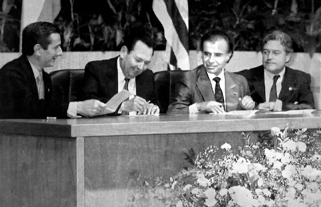 El 25 de marzo de 1991 se reunieron en Brasilia los presidentes Fernando Collor de Mello, Andrés Rodríguez, Carlos Menem y Luis Alberto Lacalle Herrera&nbsp;
