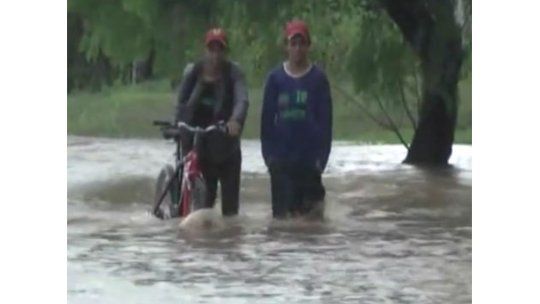 210 personas permanecen evacuadas por las lluvias