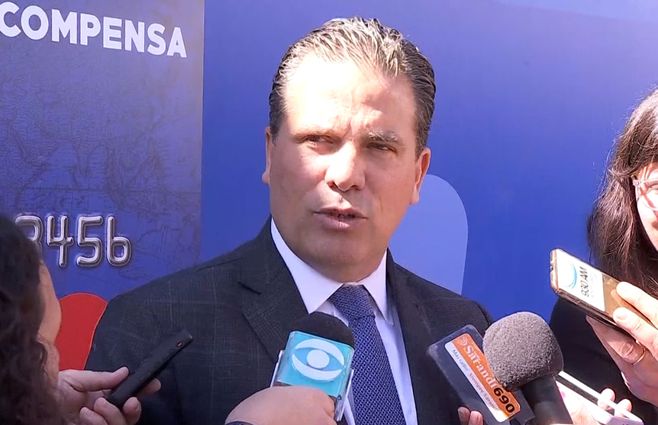 Presidente del BROU Salvador Ferrer.