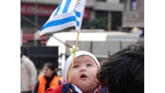 Tasa de natalidad baja año tras año en Uruguay