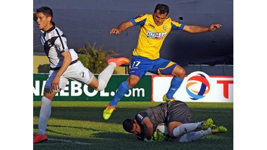Danubio cayó por 3-1 ante Capiatá en el debut por Sudamericana