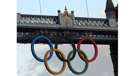 Cuenta regresiva a los Juegos: la antorcha ya recorre Londres