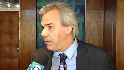 cancilleria busca que ciudadanos naturales y legales reciban el mismo trato en europa