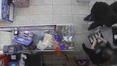 condenaron a un hombre por once rapinas a comercios de el pinar