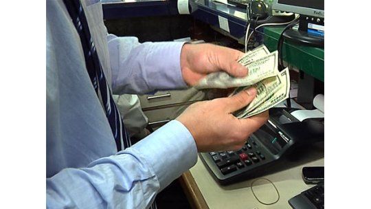 El dólar volvió a cotizar por encima de $ 20