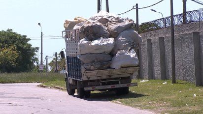 delincuentes armados asaltaron recicladora de papel