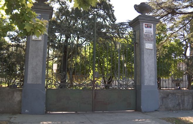 niño-atado-escuela-122-sayago.jpg