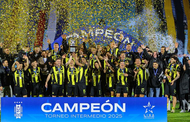 peñarol-campeón-foco-uy.jpg