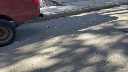 Casquillos de bala disparados por el policía en el lugar. Foto: Verónica Chevallier, periodista de Subrayado.