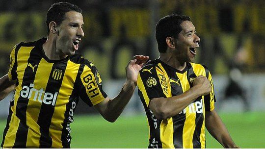 palacios, penarol, defensor, futbol