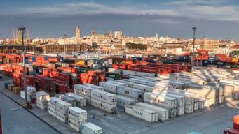exportaciones uruguayas cayeron 4% en marzo por menores ventas de carne, trigo y soja