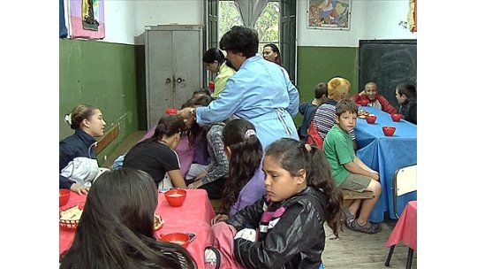 Paro deja a unos 70.000 escolares de Montevideo sin alimentación