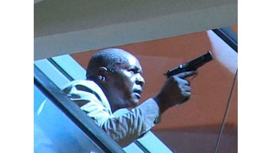 Ataque islamista a centro comercial de Kenia deja 69 muertos