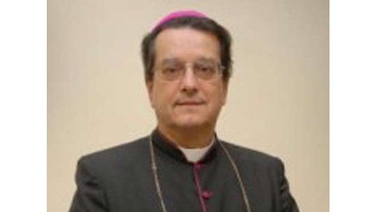 Obispo llama a manifestarse contra el matrimonio gay en Uruguay