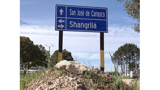 Compañeros defienden a educador denunciado por abuso en Shangrilá