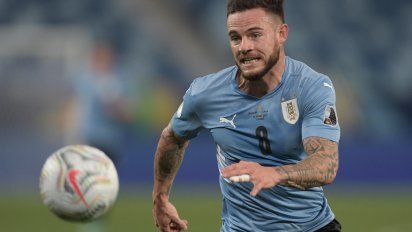 nahitan nandez en duda para el partido ante bolivia de este jueves