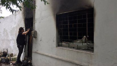 dejo la cocina encendida y cuando volvio tenia la casa en llamas