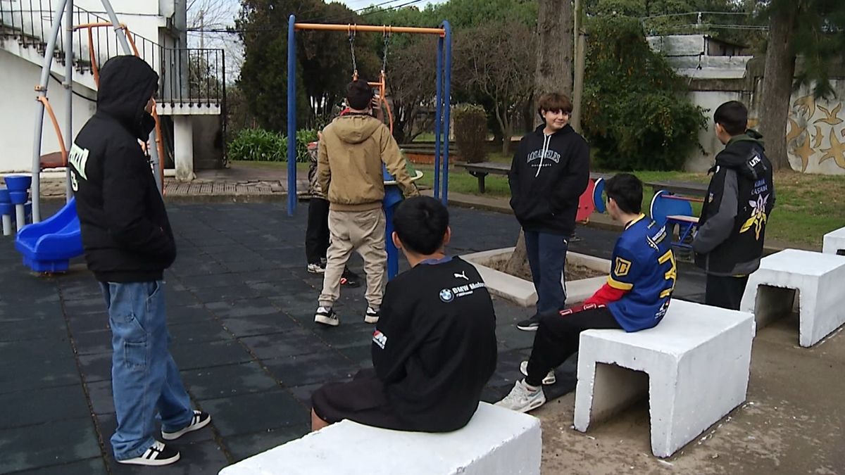 Intendencia de Canelones firmó convenio con programa Pelota al medio