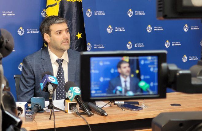 Foto: Nicolás Vigliola, Subrayado. Nicolás Martinelli, director gral. de la Secretaría de Interior.