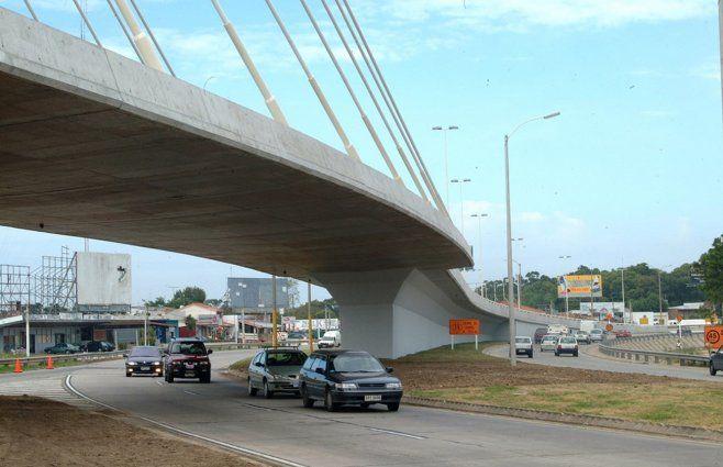 Foto: Presidencia, archivo. Puente de las Américas, en Canelones.