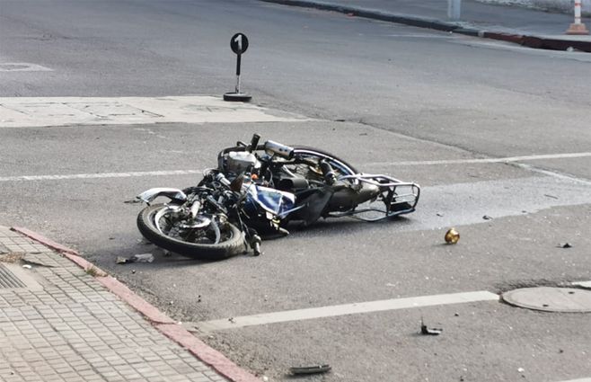 accidente-moto-patrullero-cerro-largo-y-ciudadela-2.jpg