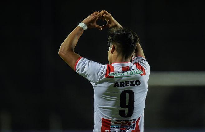 Arezo, el juvenil de River es promesa de gol