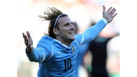Forlán y Suárez son candidatos al balón de oro