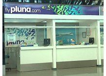 Estado se hace cargo de pasajeros en acuerdo con aerolíneas