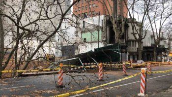 Derrumbe en una obra en construcción dejó sin luz a varias viviendas