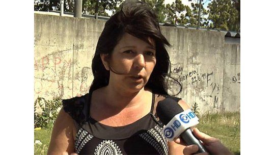 Mujer denuncia que llamó 27 veces al 911 y no tuvo respuesta