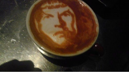 Una nueva oferta de arte de lo fugaz: pintura sobre café expreso
