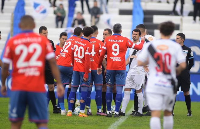 danubio nacional dante fernandez foco uy junio 2022 (6).jpeg