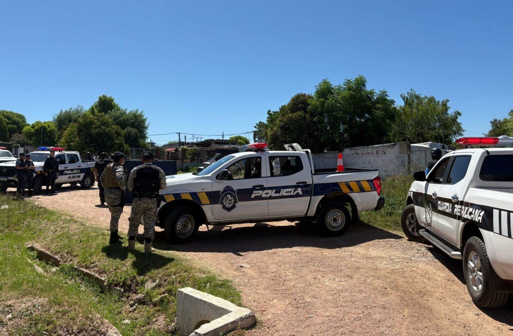 Un hombre fue asesinado en La Cruz de Carrasco: recibió 17 disparos