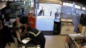 rapina a supermercado de carrasco norte quedo registrada en camara de seguridad que analiza la policia