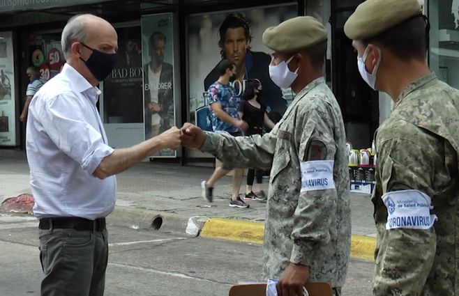 javier-garcía-en-rivera-control-militar.jpg