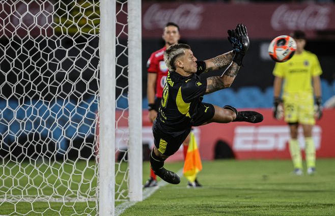 focouy-washington-aguerre-penal-atajada-colo-colo