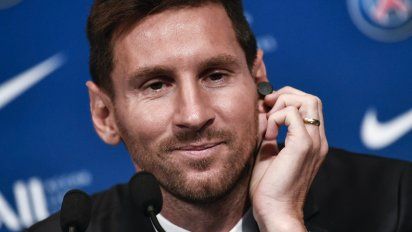 mi sueno es ganar otra champions, dijo messi en su presentacion oficial en el paris saint germain