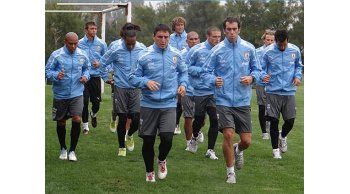 Uruguay llegó, entrenó y concentra pensando en Ecuador