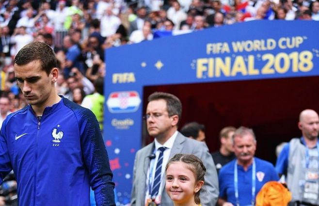 El emotivo momento del ingreso a la cancha junto a Griezmann