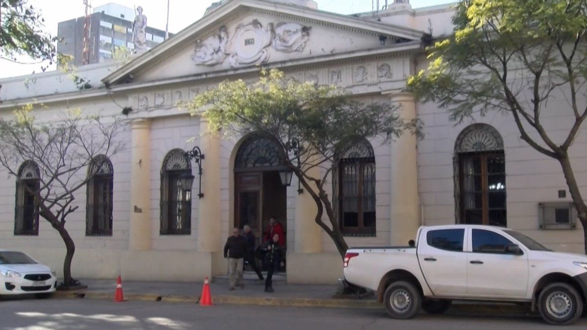 Investigan la muerte de un hombre de 70 años en Paysandú: el cuerpo tiene heridas visibles