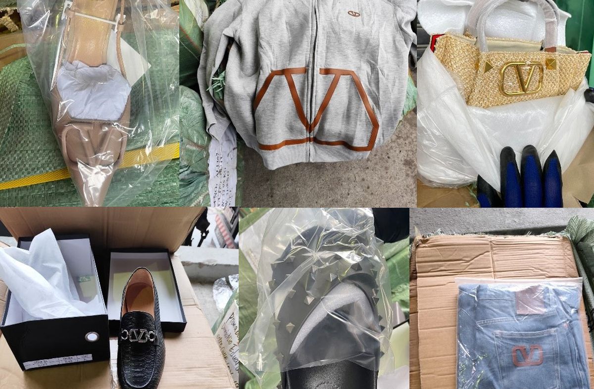 Fotos: Aduanas. Mercadería falsa de Valentino incautada. Fotos: Aduanas. Mercadería falsa de Valentino incautada.