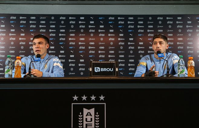 Manuel Ugarte y Federico Valverde. Foto: Foco UY