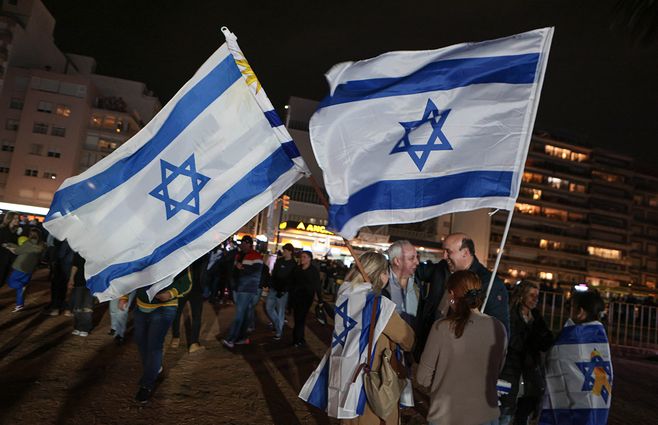 banderas-israel-rambla-montevideo-focouy