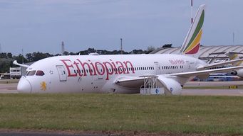 Amenaza de bomba en avión de Ethiopian en el aeropuerto de Carrasco. Foto: Subrayado.