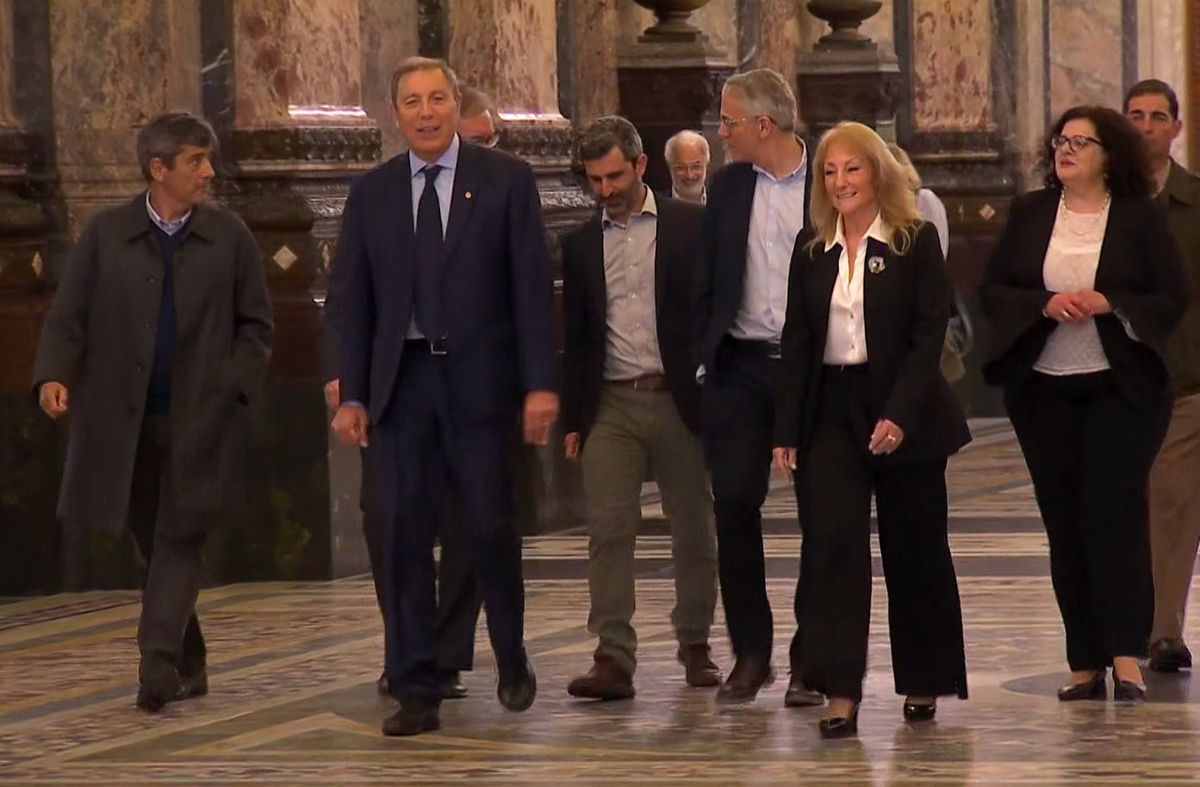 Obras alrededor del Palacio Legislativo: Cosse habló con Oddone tras posición contraria del ministro y dijo que él la va "a ayudar"