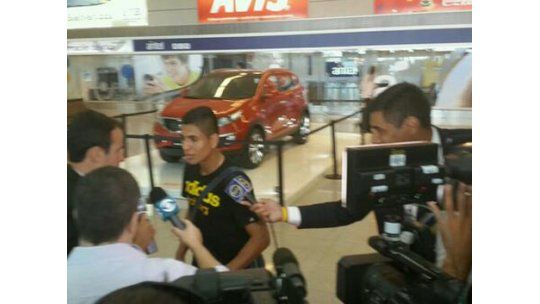 Llegó el peruano Paolo Hurtado, cuarto refuerzo de Peñarol
